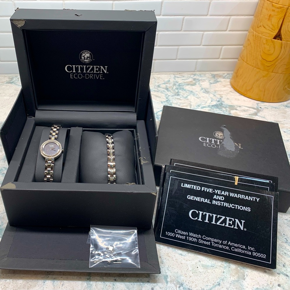 New Citizens Eco-Drive Watch & Bracelet